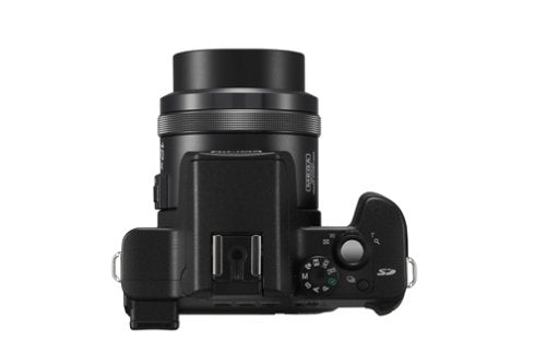 Panasonic Lumix DMCFZ20 5MP Digital Camera with 12x Image Stabilized Optical Zoom