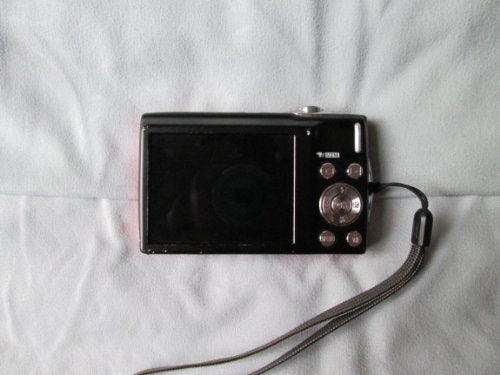 Nikon Coolpix S205 Camera Digital