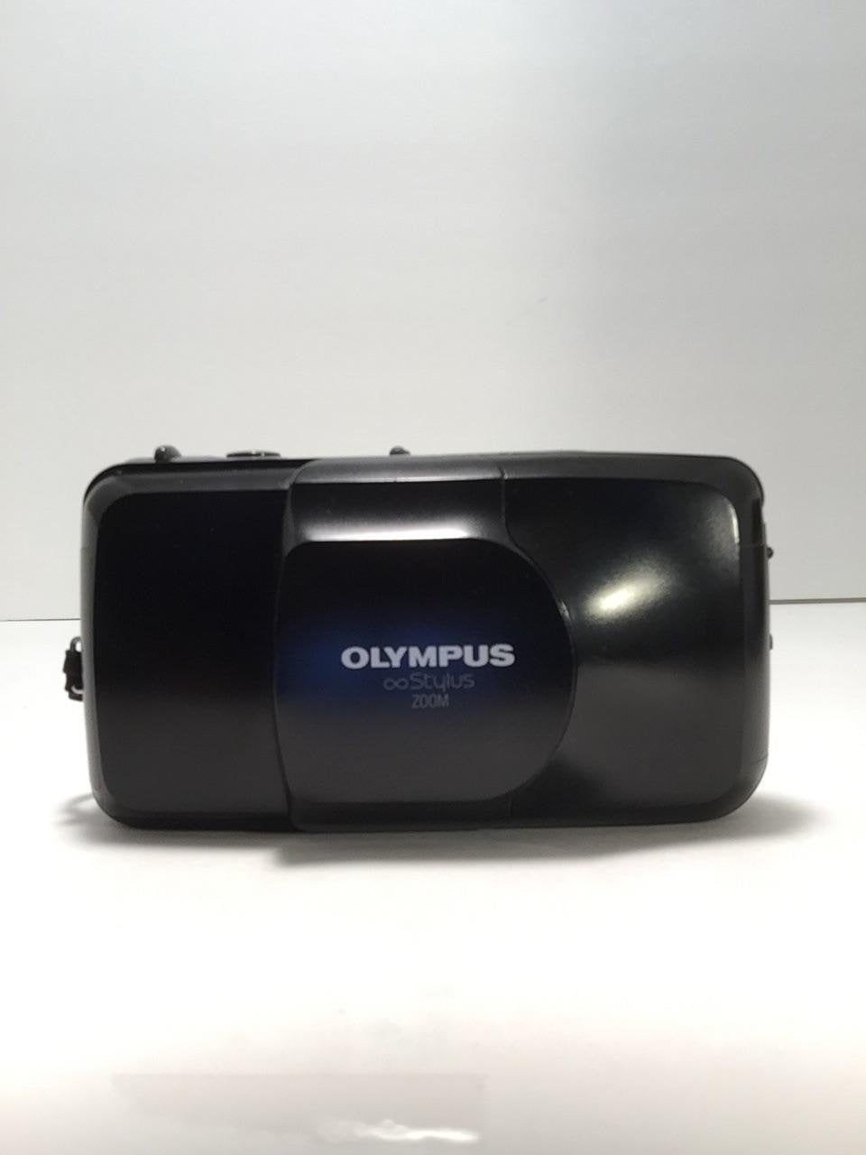 Olympus Infinity Stylus Zoom 35-70mm DLX 35mm Film Camera Outfit Black