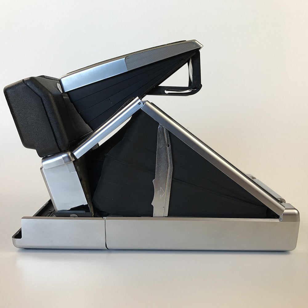 Polaroid SX-70 - Land Camera Model 2