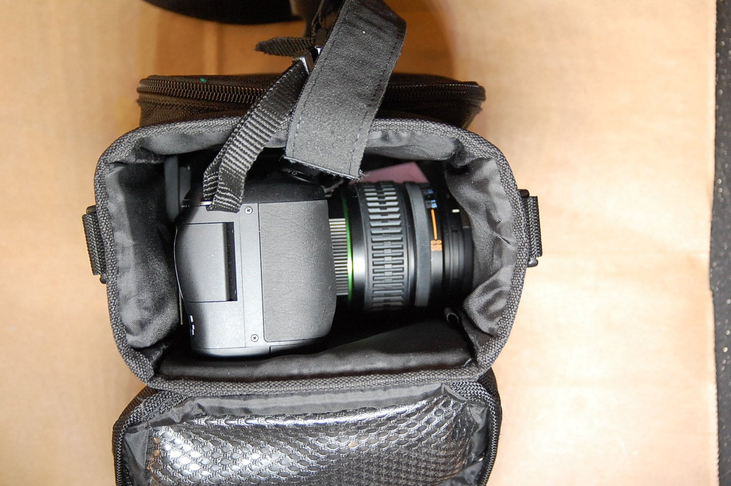 Pentax *istDL 6.1MP Digital SLR Camera with DA 18-55mm f3.5-5.6 AL Digital SLR Lens