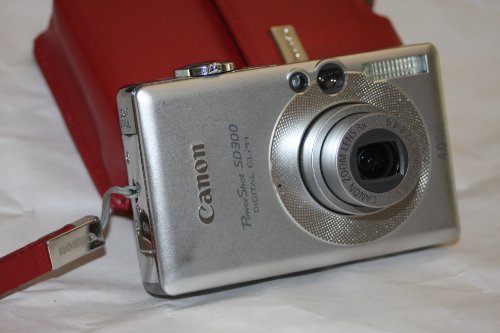 Canon Powershot SD300 4MP Digital Elph Camera with 3x Optical Zoom