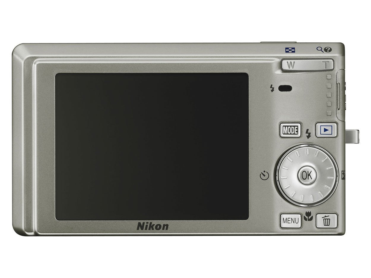 Nikon COOLPIX S510 8 Megapixel Digital Camera - Silver