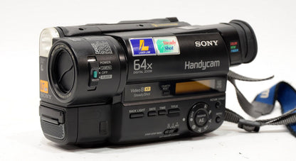 Sony Handycam 0.7LUX Video8 8mm Camcorder CCD-TR87
