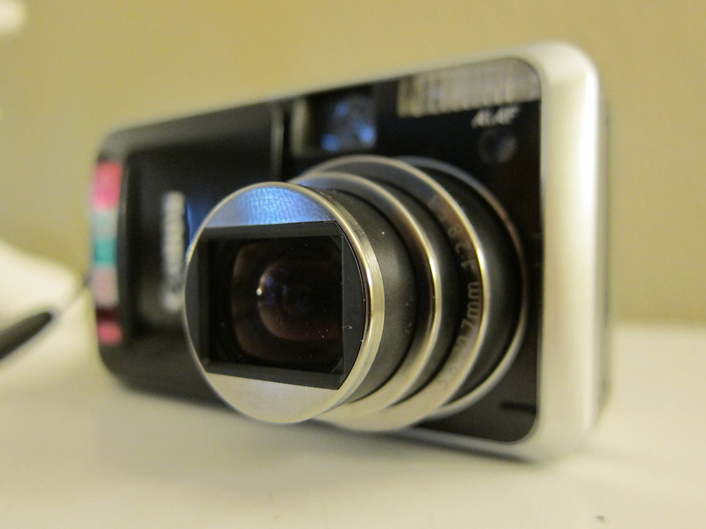 Canon Powershot S80 8MP Digital Camera with 3.6x Wide Angle Optical Zoom