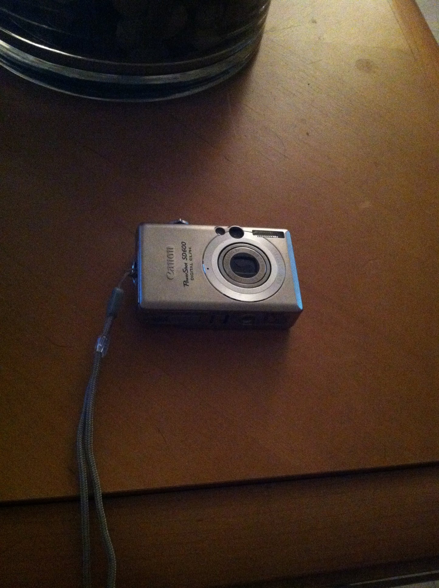 Canon PowerShot SD600 6MP Digital Elph Camera with 3x Optical Zoom (OLD MODEL)